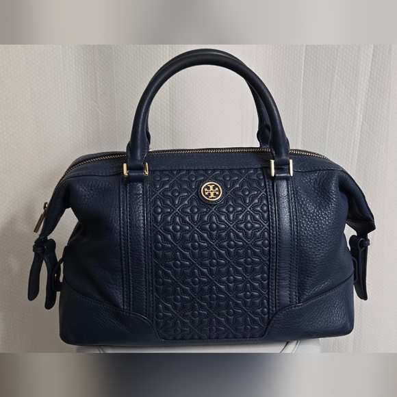 Tory Burch Handbags - EUC Tory Burch Bryant Satchel Quilted Leather Bag in Navy